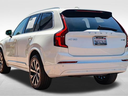 Certified 2026 Volvo XC90 B5 Core AWD/4WD image 5