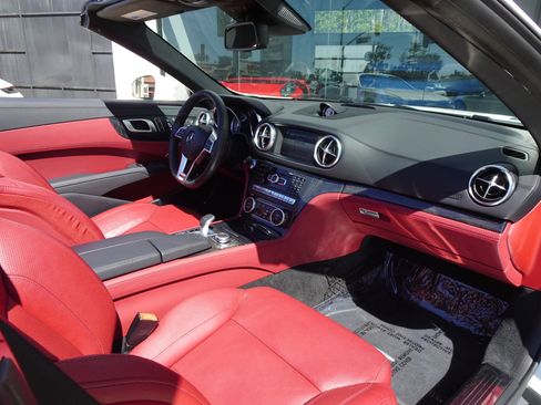 Used 2016 Mercedes-Benz SL 400 image 16