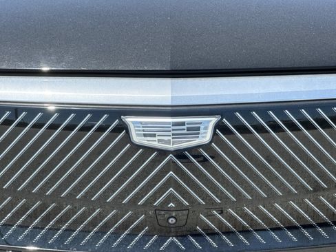 Used 2024 Cadillac Lyriq Luxury w/ LPO, Floor Liner Package AWD/4WD image 36
