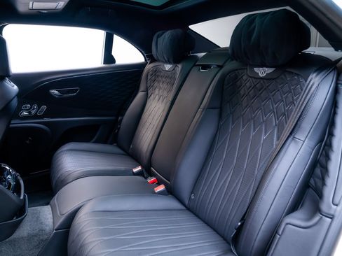 Used 2021 Bentley Flying Spur V8 AWD/4WD image 20