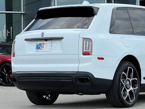 Used 2023 Rolls-Royce Cullinan Black Badge w/ Dark Exterior Package AWD/4WD image 11