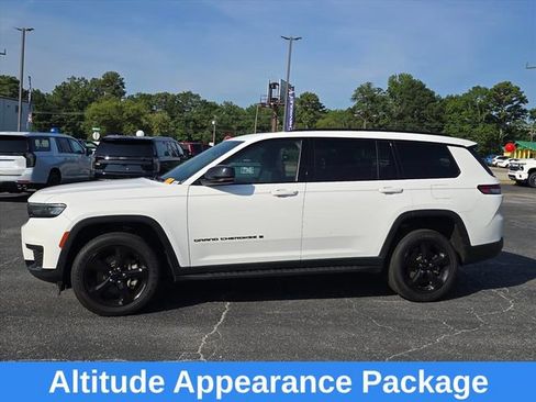Used 2023 Jeep Grand Cherokee L Laredo AWD/4WD image 10