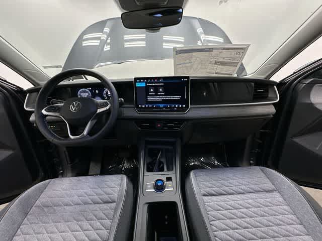 Used 2026 Volkswagen Tiguan S FWD image 18