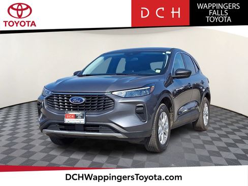 Used 2024 Ford Escape Active AWD/4WD image 1
