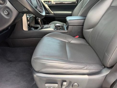 Used 2019 Lexus GX 460 w/ Navigation Package AWD/4WD image 9