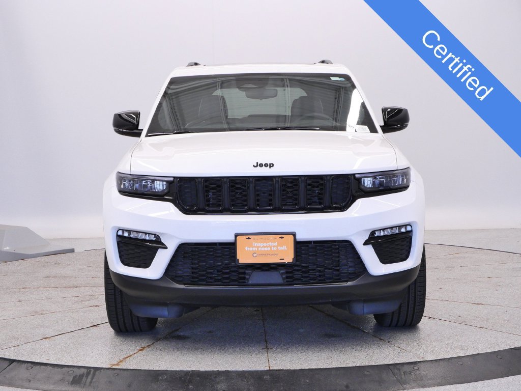 Certified 2024 Jeep Grand Cherokee Limited w/ Black Appearance Package AWD/4WD image 11