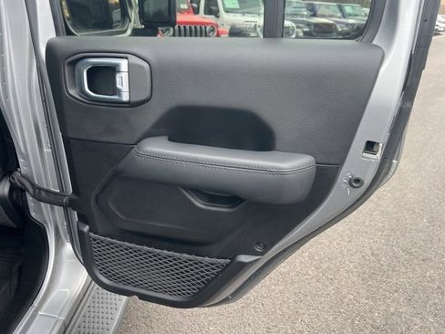 Used 2021 Jeep Wrangler Unlimited Sahara image 26
