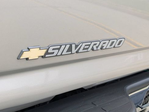 Used 2005 Chevrolet Silverado 1500 LS w/ Light Duty Power Package RWD image 40