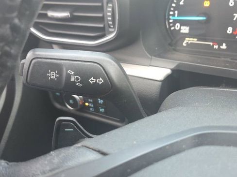 Used 2020 Ford Explorer XLT w/ Equipment Group 202A image 43