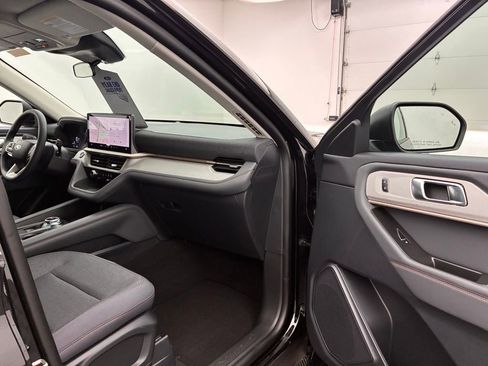 New 2026 Ford Explorer Active image 22