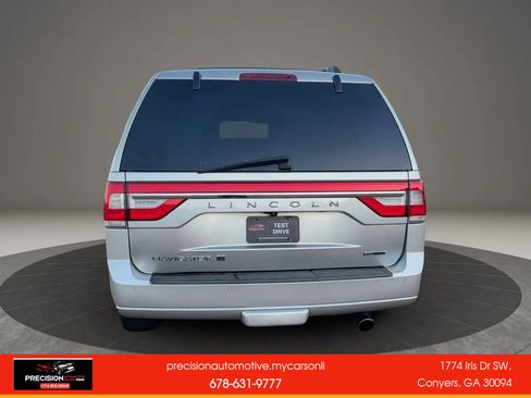 Used 2016 Lincoln Navigator L Select image 5