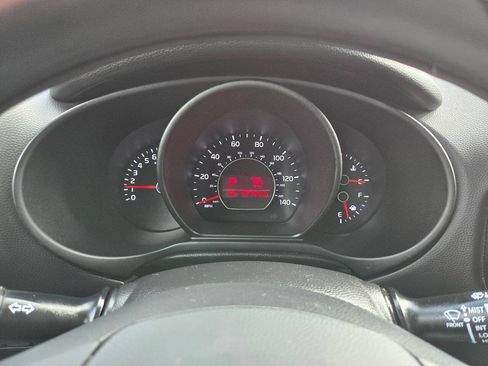 Used 2017 Kia Soul FWD image 41