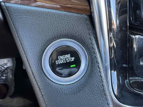 Used 2018 Cadillac Escalade ESV Premium Luxury AWD/4WD image 37