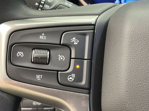 Used 2024 Chevrolet Silverado 1500 LT AWD/4WD image 17