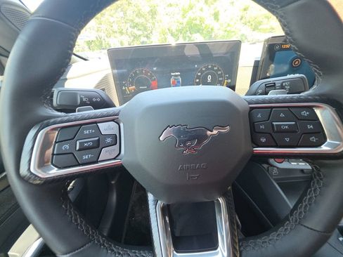Used 2025 Ford Mustang GT RWD image 14