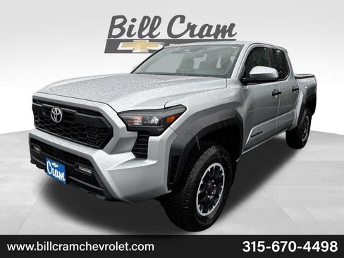 Used 2024 Toyota Tacoma TRD Off-Road AWD/4WD image 24