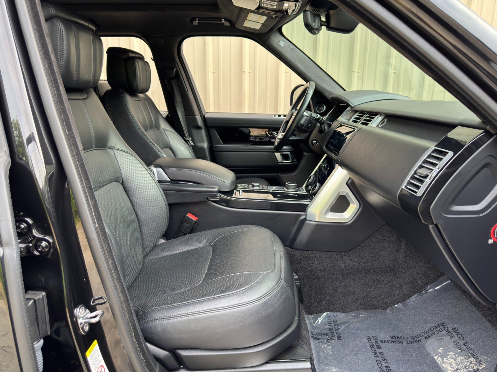Used 2019 Land Rover Range Rover Supercharged AWD/4WD image 16