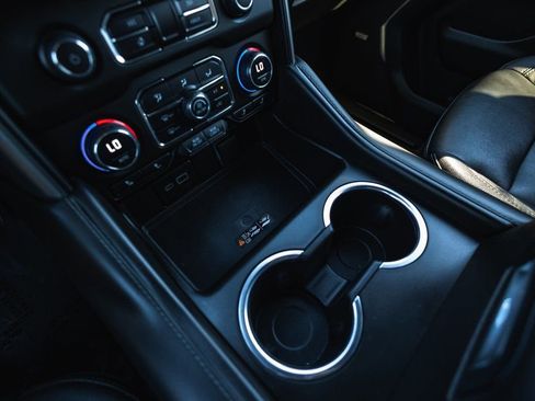 Used 2023 Chevrolet Tahoe LT w/ Luxury Package image 9