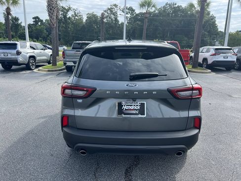 Used 2025 Ford Escape ST-Line FWD image 9
