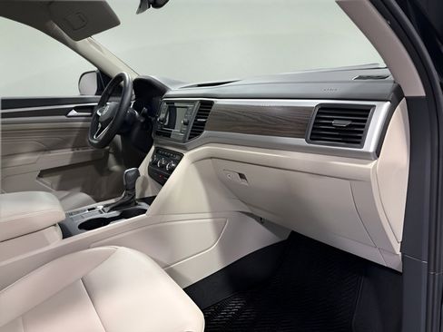 Used 2022 Volkswagen Atlas SE FWD image 13