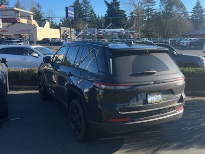 Used 2025 Jeep Grand Cherokee Limited w/ Luxury Tech Group II