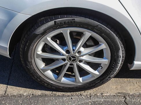 Used 2022 Mercedes-Benz A 220 image 8