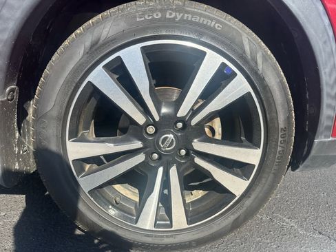 Used 2020 Nissan Kicks SV FWD image 23