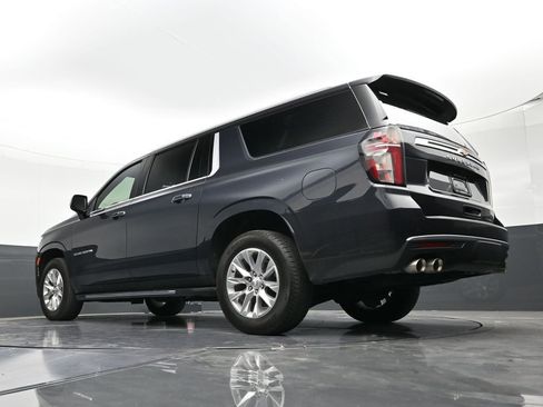 Used 2024 Chevrolet Suburban Premier image 22