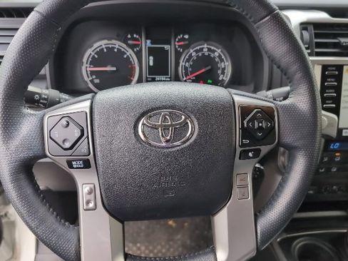 Used 2023 Toyota 4Runner Limited image 15