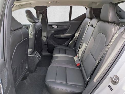 New 2026 Volvo XC40 B5 Plus w/ Climate Package image 17