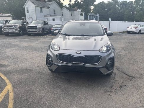 Used 2020 Kia Sportage LX w/ LX Popular Package AWD/4WD image 3