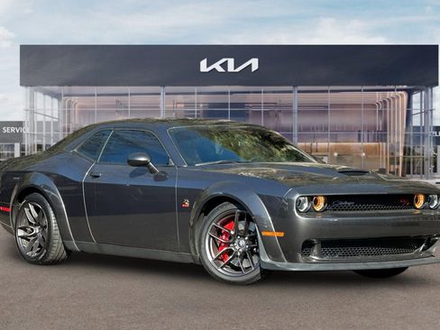 Used 2019 Dodge Challenger R/T Scat Pack image 2