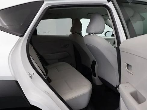 Used 2024 Hyundai Kona SEL FWD image 18