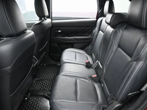 Used 2021 Mitsubishi Outlander SEL image 31