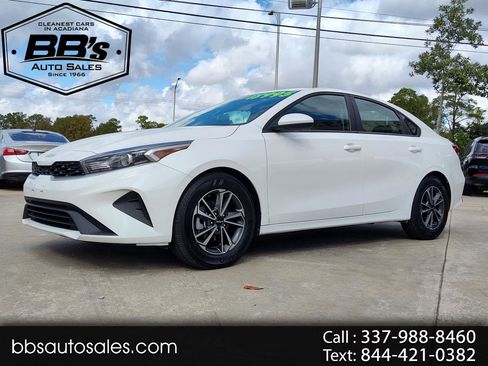 Used 2023 Kia Forte LXS image 1