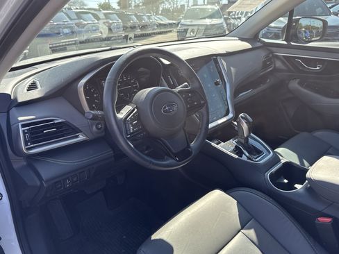 Certified 2025 Subaru Outback Onyx Edition image 24