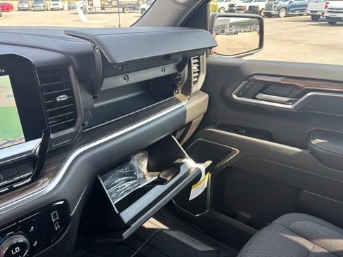 New 2026 Chevrolet Silverado 1500 LT w/ Safety Package image 31