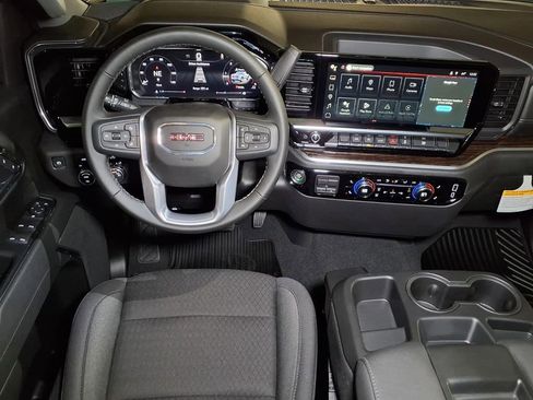 New 2026 GMC Sierra 1500 SLE w/ Preferred Package AWD/4WD image 14
