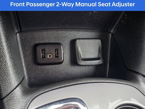 Used 2019 Chevrolet Cruze LT w/ Convenience Package image 24