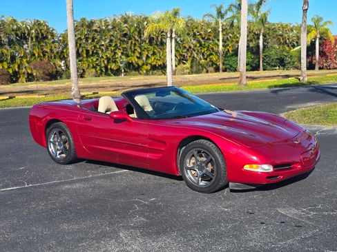 Used 2004 Chevrolet Corvette Convertible w/ Preferred Equipment Group image 15