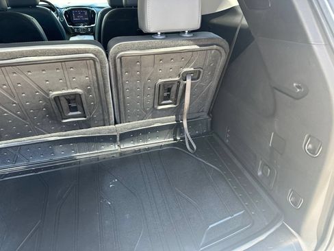 Certified 2021 Chevrolet Traverse Premier AWD/4WD image 24