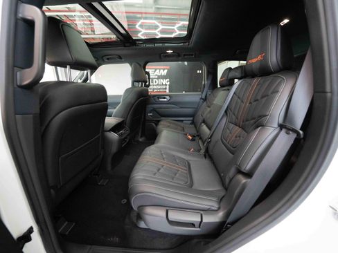Used 2026 Nissan Armada PRO-4X AWD/4WD image 23