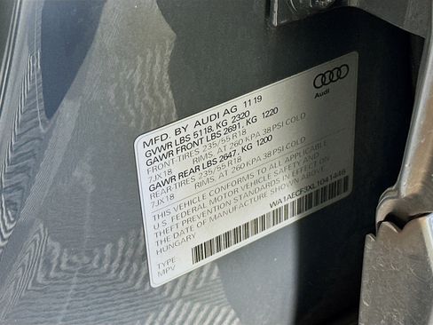 Used 2020 Audi Q3 2.0T Premium w/ Convenience Package AWD/4WD image 12