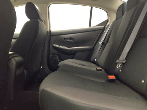 Used 2024 Nissan Sentra S FWD image 18