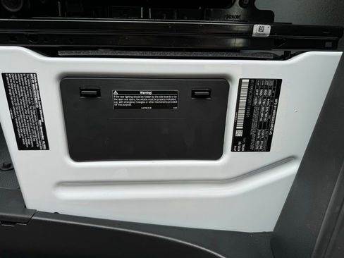 Used 2024 Mercedes-Benz Sprinter 3500 image 21