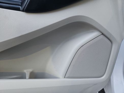 Used 2019 Ford Edge Titanium w/ Cold Weather Package image 16