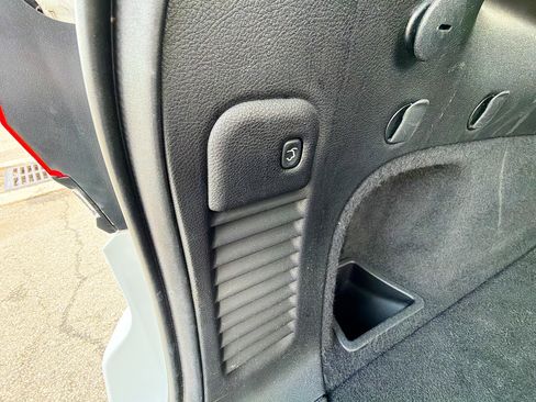 Used 2015 Jeep Grand Cherokee Altitude image 13