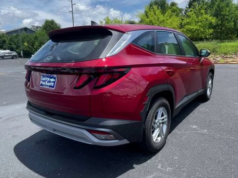 Used 2025 Hyundai Tucson SE FWD image 8