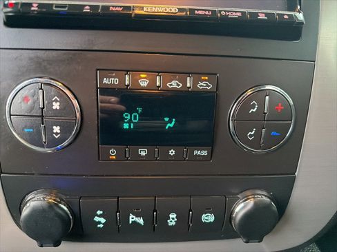 Used 2013 Chevrolet Silverado 2500 LTZ w/ LTZ Plus Package image 17