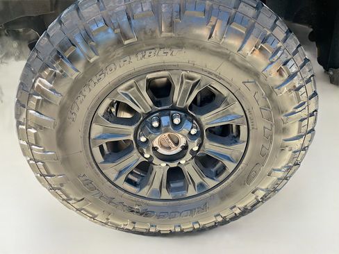Used 2022 Ford F250 Lariat w/ Tremor Off-Road Package AWD/4WD image 31